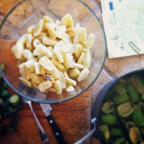 Making jam with feijoas, also known as pineapple guavas